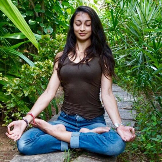 Female Yoga Instructor in South Mumbai, Female Yoga Teacher Mumbai