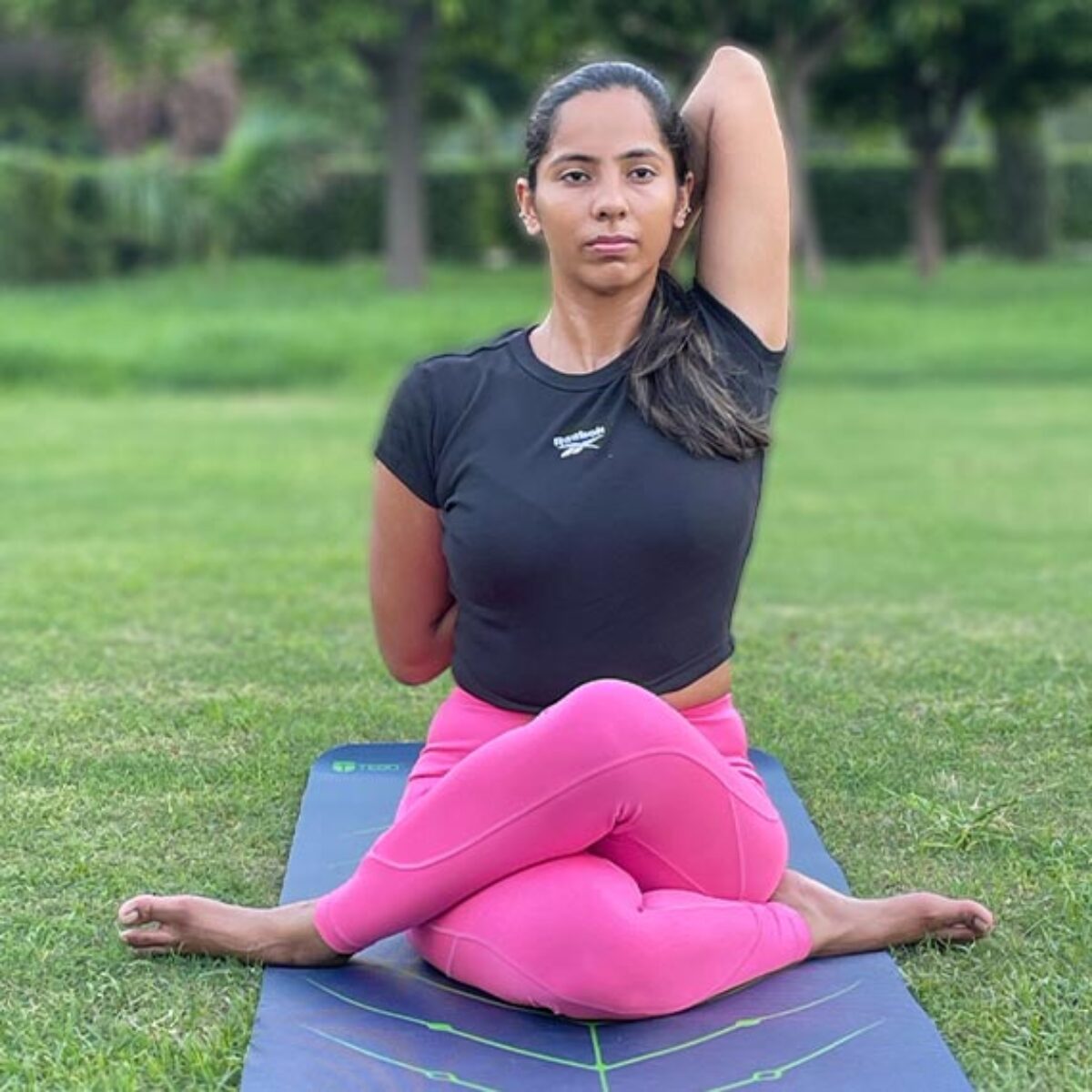 Prenatal Yoga Teacher Gurgaon, Female Yoga Instructor at Home Gurgaon