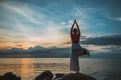 yoga near sea