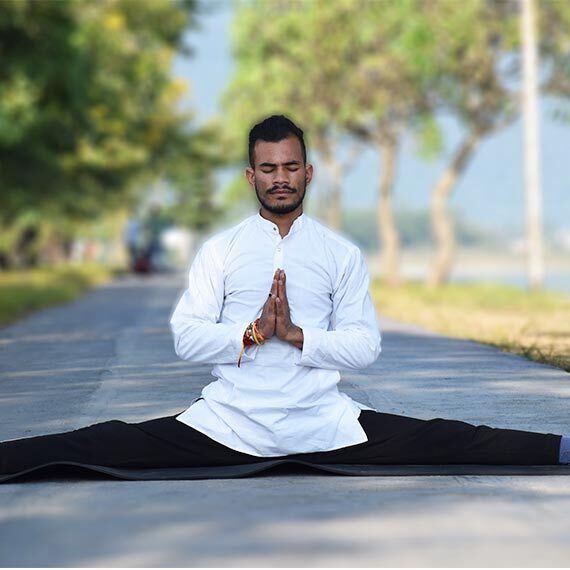 Kundalini Yoga Teacher in Rishikesh India