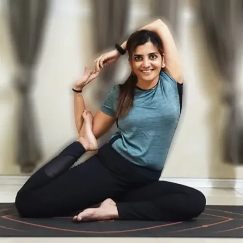Kavita Best Yoga Instructor at Home Khar West