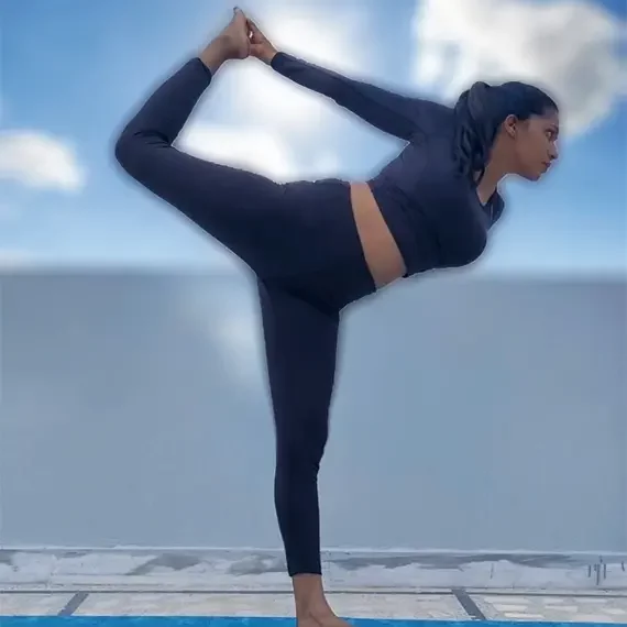 Yoga Trainer DLF Phase 3 Gurgaon