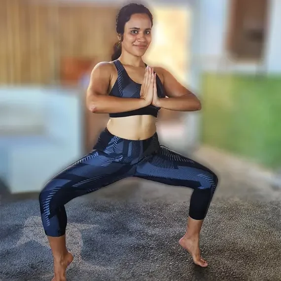 Best Vinyasa Flow Yoga Teacher Ghatkopar