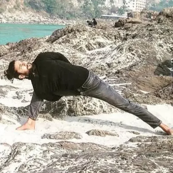 Yoga Instructor Gurgaon Laxmi Vihar
