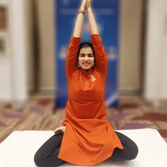 Disha Female Yoga Teacher Andheri East, Best Yoga Trainer Andheri East