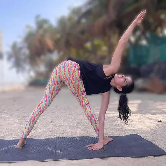 Priya Best Yoga Instructor Lokhandwala Andheri West