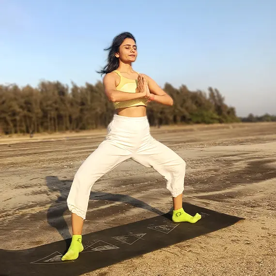 Heena Yoga Teacher at Home Lokhandwala